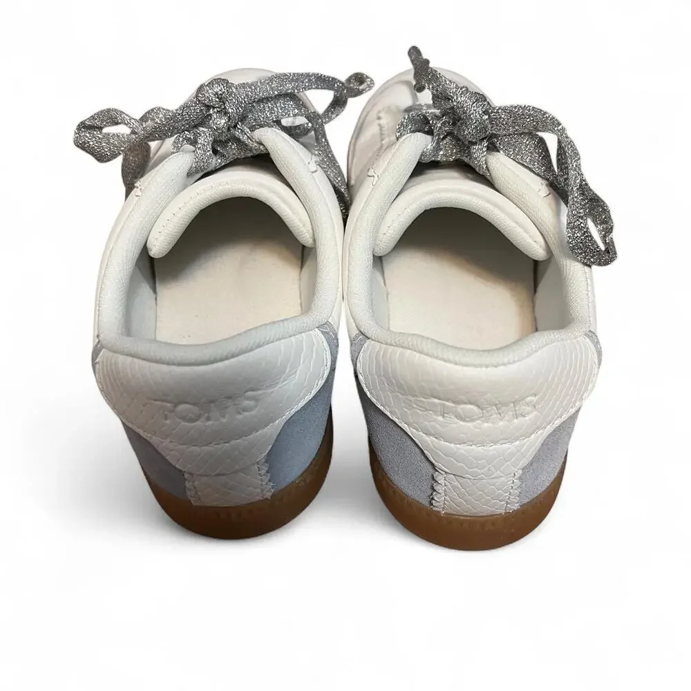 White Toms Women’s - Lace Up sneakers with silver glitter laces - Size 7